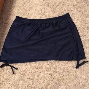 NWOT Navy blue swim skirt